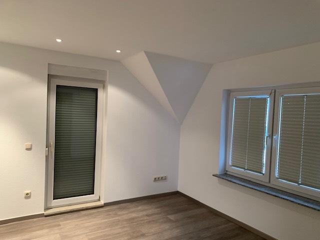 Dachgeschoßwohnung Wilnsdorf - 3 Zimmer, 85 m&sup2;, 745&euro; | Angebot:26066572