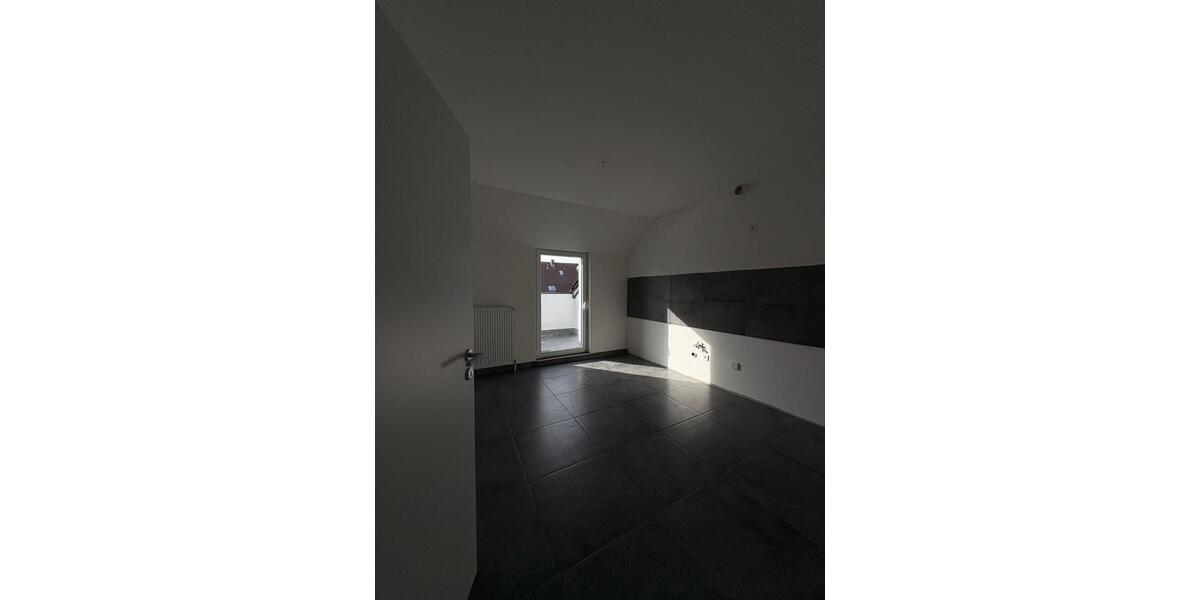 Dachgeschoßwohnung Papenburg - 3.5 Zimmer, 102 m&sup2;, 960&euro; | Angebot:25871239