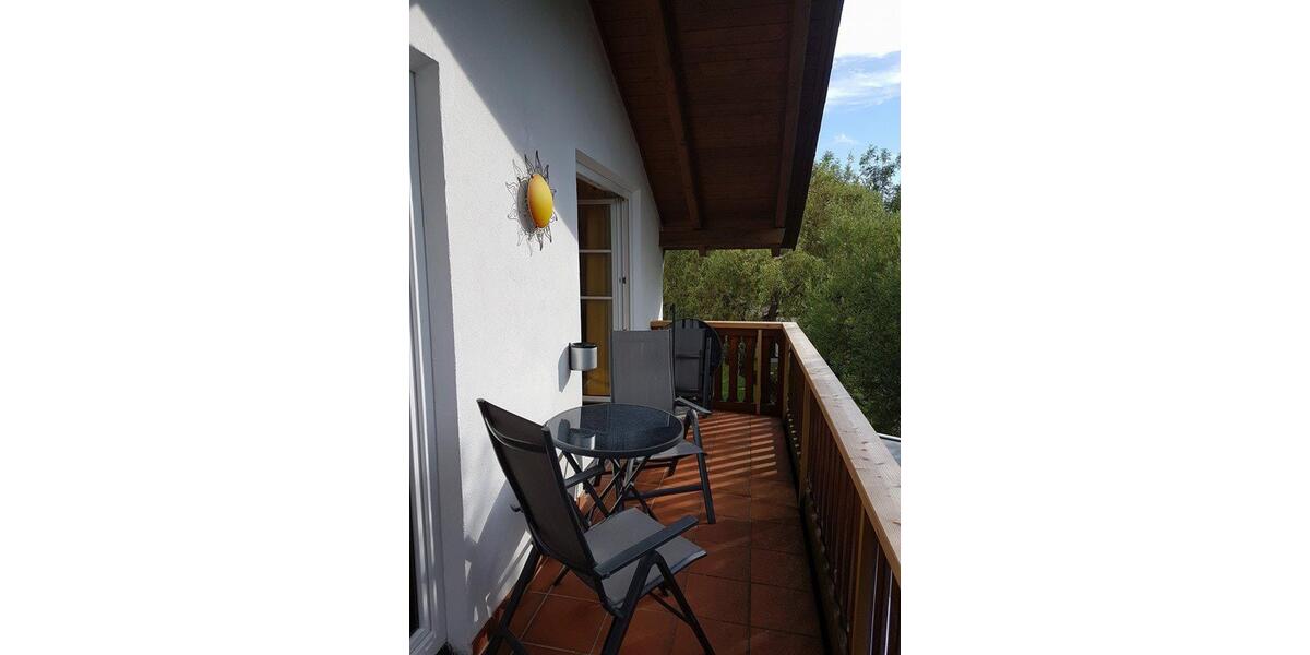 Dachgeschoßwohnung Utting am Ammersee - 3 Zimmer, 60 m&sup2;, 1.150&euro; | Angebot:25592208