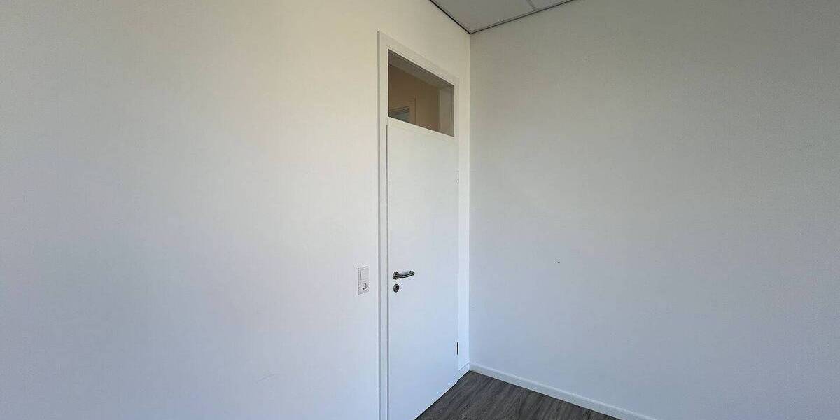 Gewerbeobjekt Kranenburg Nütterden - 4 Zimmer, 187 m&sup2;, 1.919&euro; | Angebot:25701243