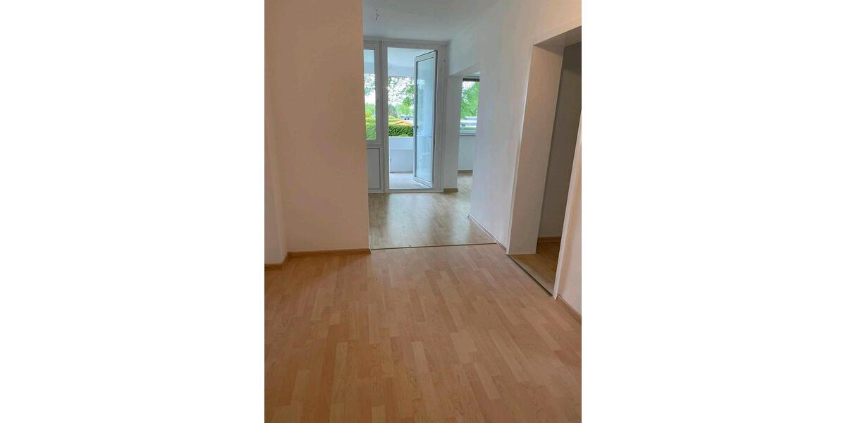Erdgeschoßwohnung Wolfsburg - 3 Zimmer, 73 m&sup2;, 765&euro; | Angebot:24508539