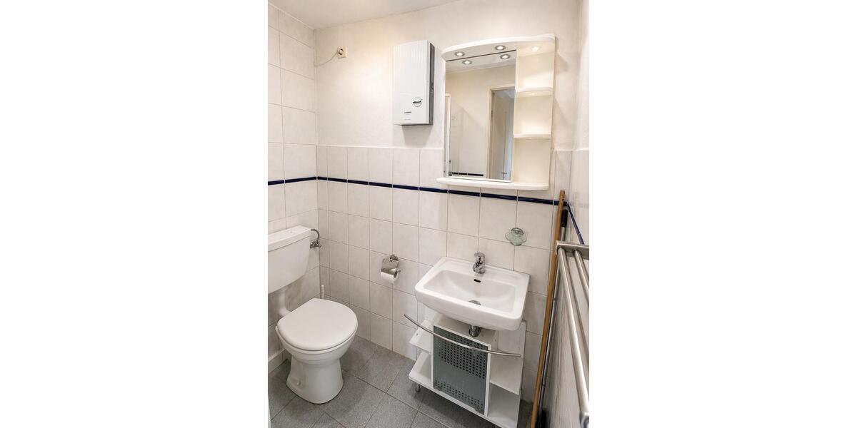 Dachgeschoßwohnung Windeck - 2 Zimmer, 38 m&sup2;, 250&euro; | Angebot:26464585