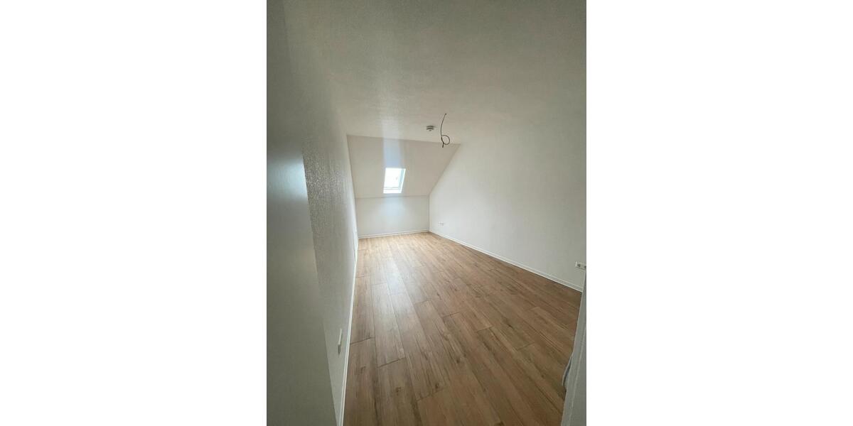 Wohnen auf Zeit Karlsruhe Daxlanden - 3 Zimmer, 12 m&sup2;, 400&euro; | Angebot:26143978
