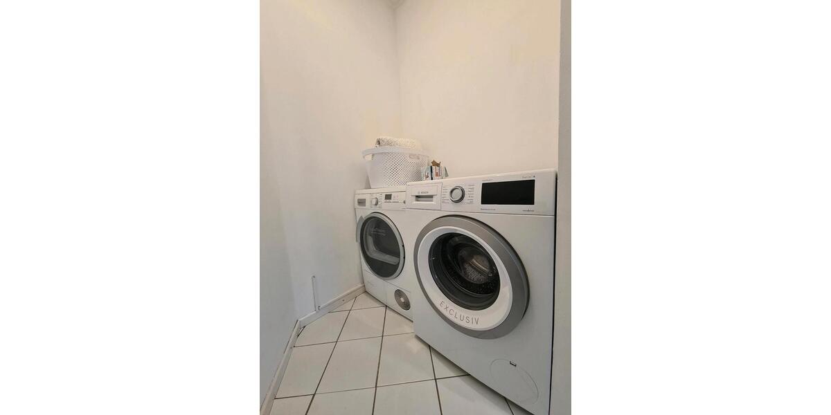 Dachgeschoßwohnung Felsberg - 2 Zimmer, 70 m&sup2;, 1.000&euro; | Angebot:24788514