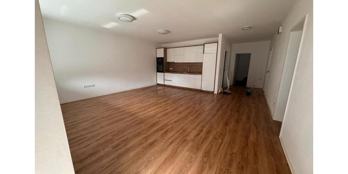 Erdgeschoßwohnung Bad Laer - 3 Zimmer, 102 m&sup2;, 1.015&euro; | Angebot:26190570