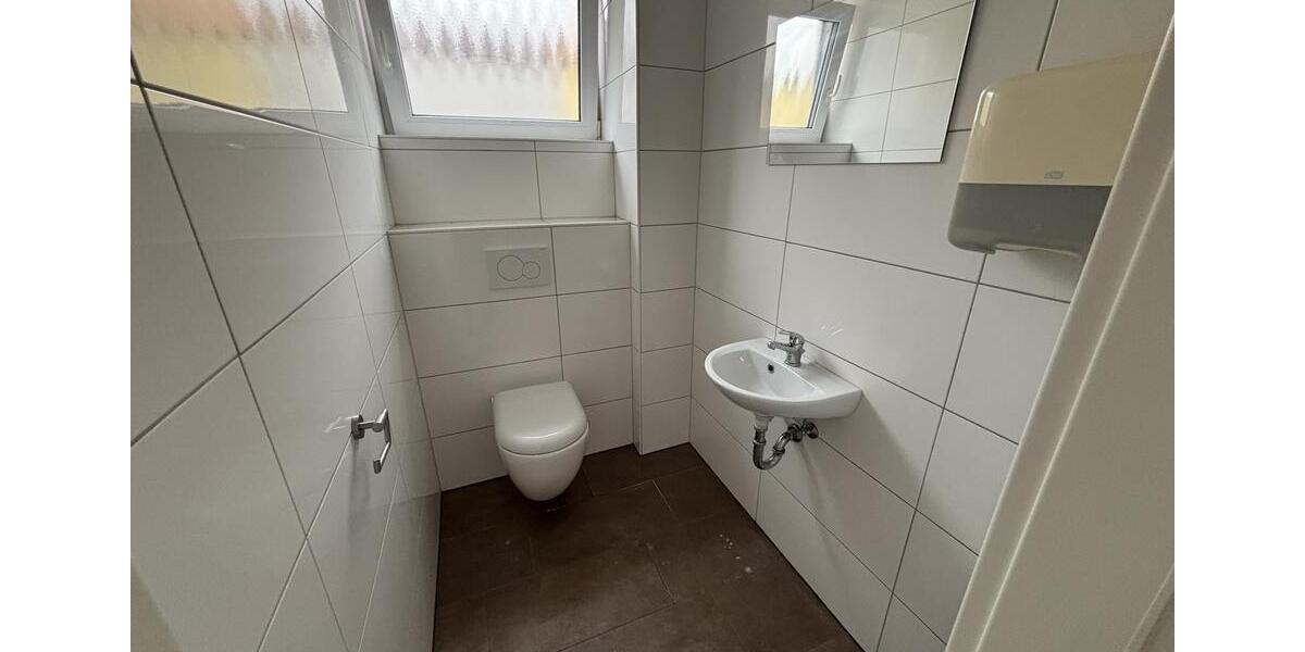 Gewerbeobjekt Maxdorf - 1.100&euro; | Angebot:23122536