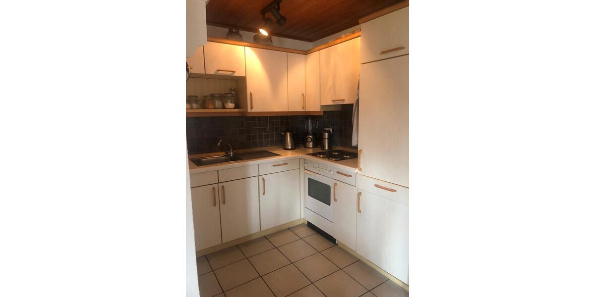 Dachgeschoßwohnung Ebsdorfergrund - 2 Zimmer, 40 m&sup2;, 410&euro; | Angebot:25991872