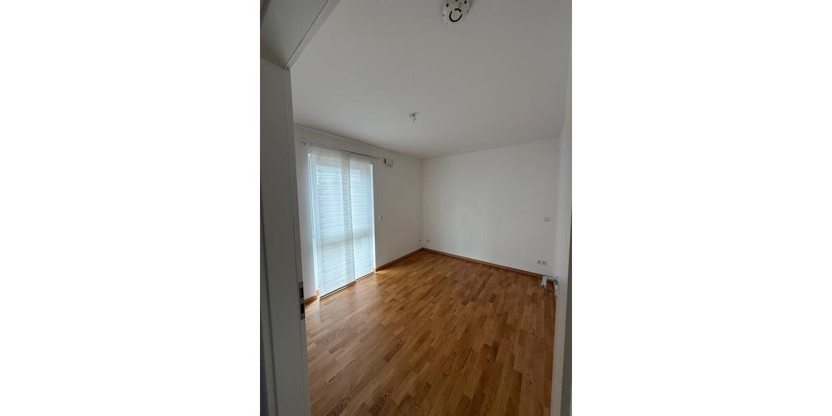 Wohnen auf Zeit Eriskirch - 3 Zimmer, 85 m&sup2;, 670&euro; | Angebot:26224672