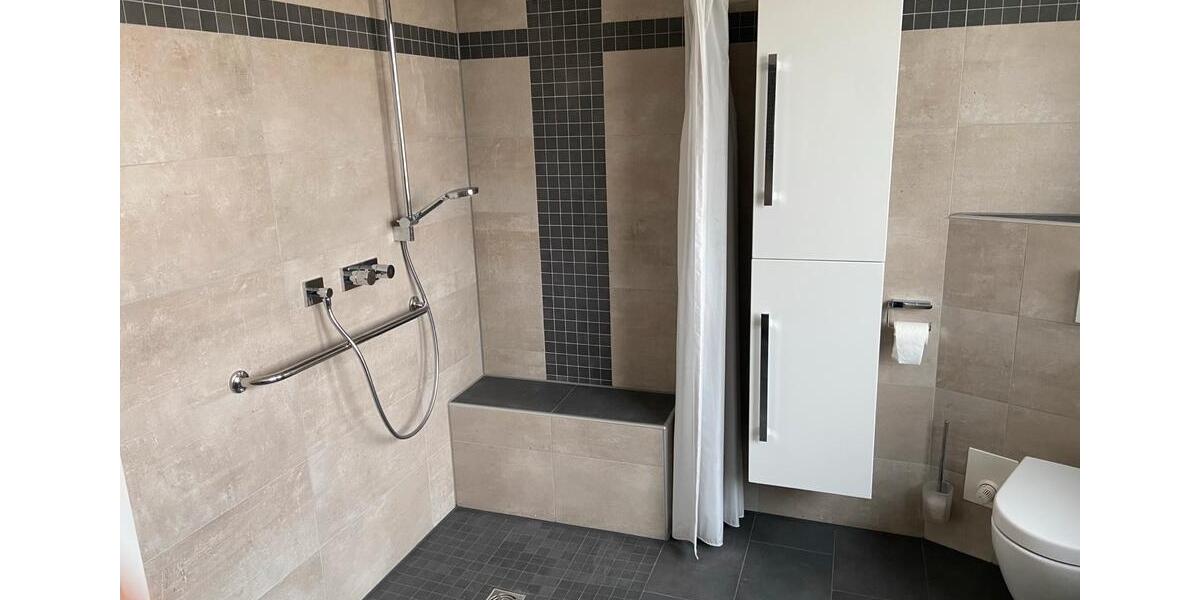 Etagenwohnung Schwandorf - 5 Zimmer, 130 m&sup2;, 1.320&euro; | Angebot:25296135