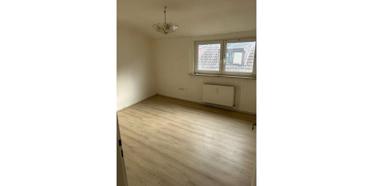 Dachgeschoßwohnung Wiesbaden Mainz-Kastel - 2 Zimmer, 55 m&sup2;, 850&euro; | Angebot:24492132