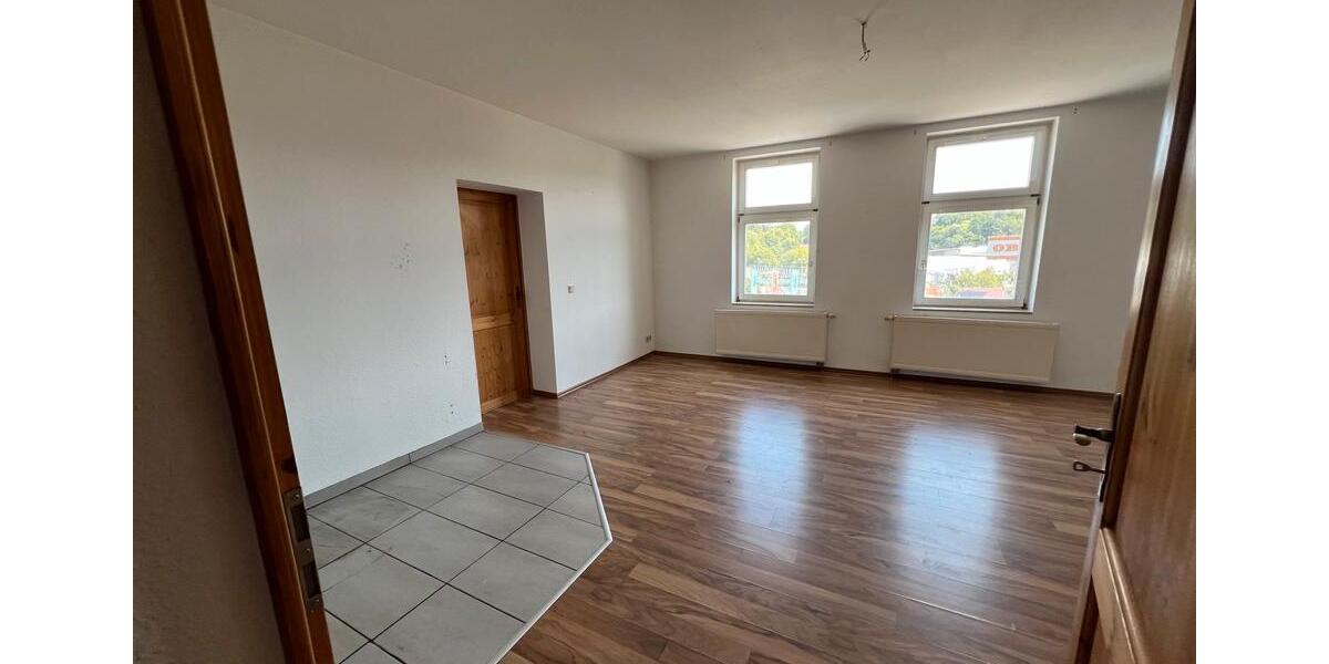 Etagenwohnung Schleusingen - 4 Zimmer, 103 m&sup2;, 980&euro; | Angebot:23831021