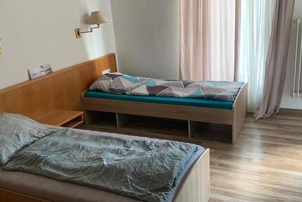 Wohnung Waldstetten - 1 Zimmer, 25 m&sup2;, 800&euro; | Angebot:26073443