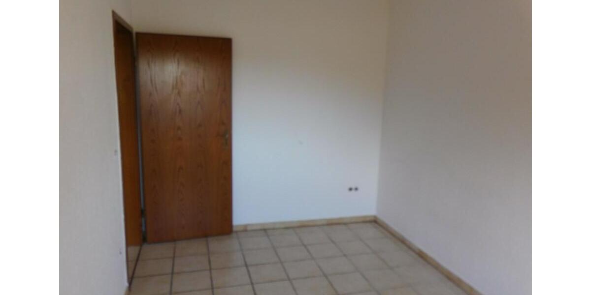 Dachgeschoßwohnung Wagenfeld - 6 Zimmer, 180 m&sup2;, 950&euro; | Angebot:24612960