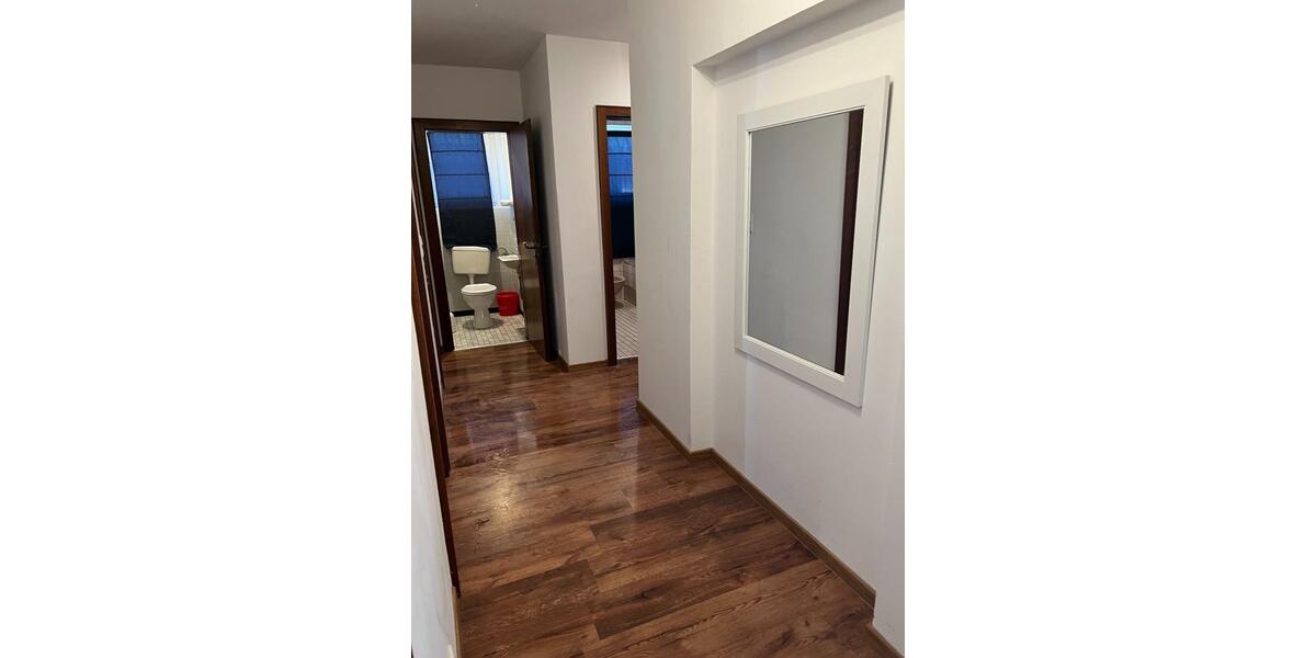 Wohnen auf Zeit Springe - 9 Zimmer, 250 m&sup2;, 15&euro; | Angebot:21582444