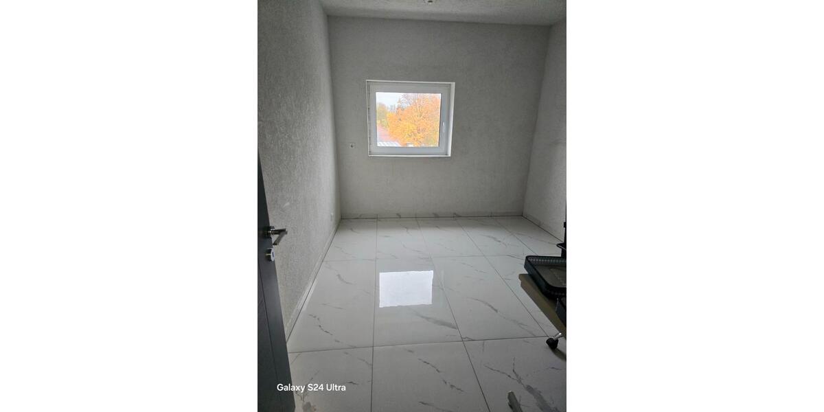 Dachgeschoßwohnung Hildburghausen - 3 Zimmer, 75 m&sup2;, 750&euro; | Angebot:25989732