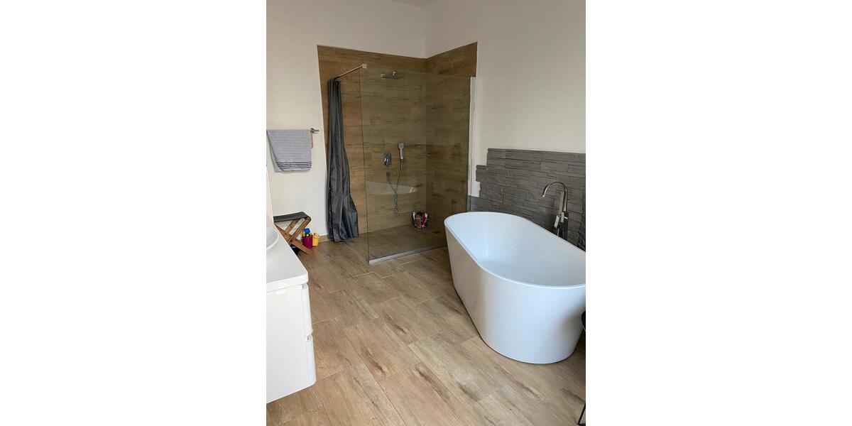 Etagenwohnung Lüdenscheid - 4 Zimmer, 117 m&sup2;, 875&euro; | Angebot:26647365