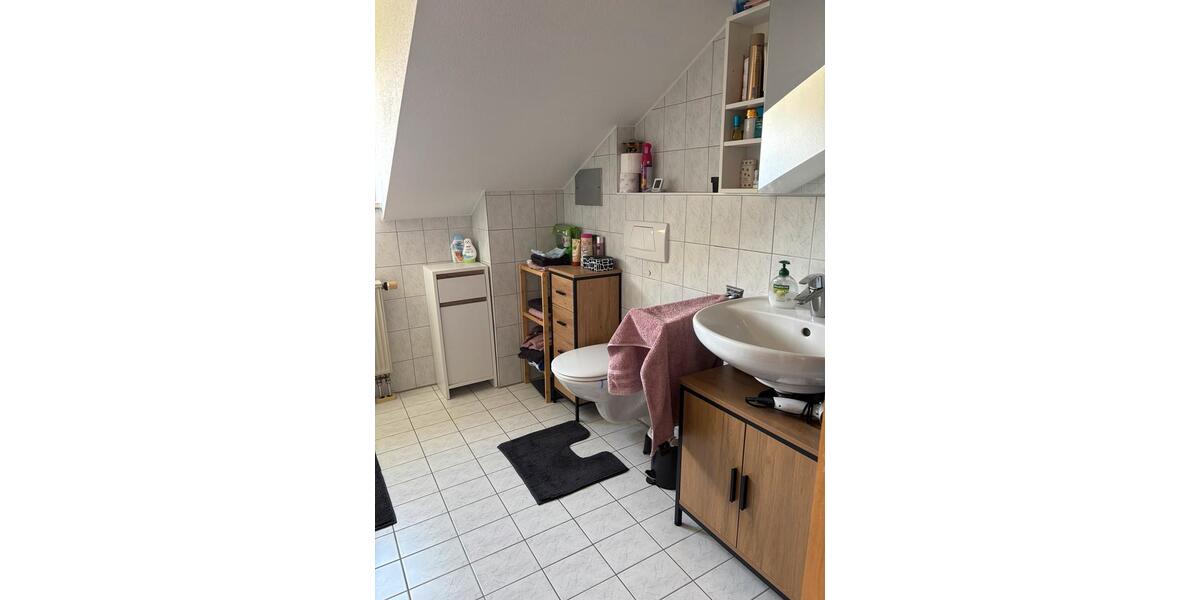 Dachgeschoßwohnung Massing - 3.5 Zimmer, 72 m&sup2;, 650&euro; | Angebot:26351903