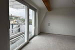 4 Zimmer-Wohnung mit Balkon, Barrierefrei, Aufzug, sowie mit günstigen Sonnen-Energie (A+)