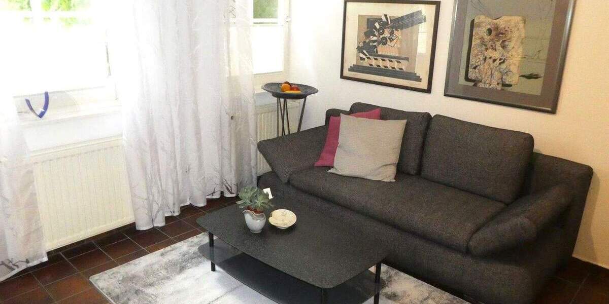 Etagenwohnung Esslingen Stadtmitte - 2 Zimmer, 50 m&sup2;, 900&euro; | Angebot:25094871