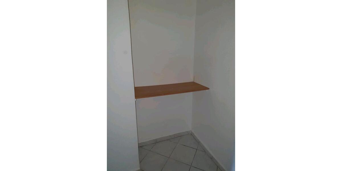 Etagenwohnung Sonneberg - 35 Zimmer, 95 m&sup2;, 800&euro; | Angebot:26254055