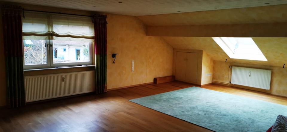 Dachgeschoßwohnung Biebergemünd - 3.5 Zimmer, 110 m&sup2;, 900&euro; | Angebot:25756762