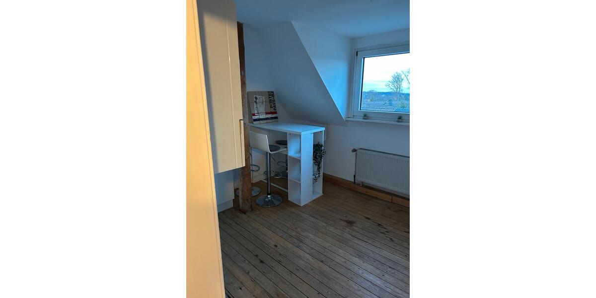 Dachgeschoßwohnung Iserlohn - 3 Zimmer, 60 m&sup2;, 600&euro; | Angebot:24492401