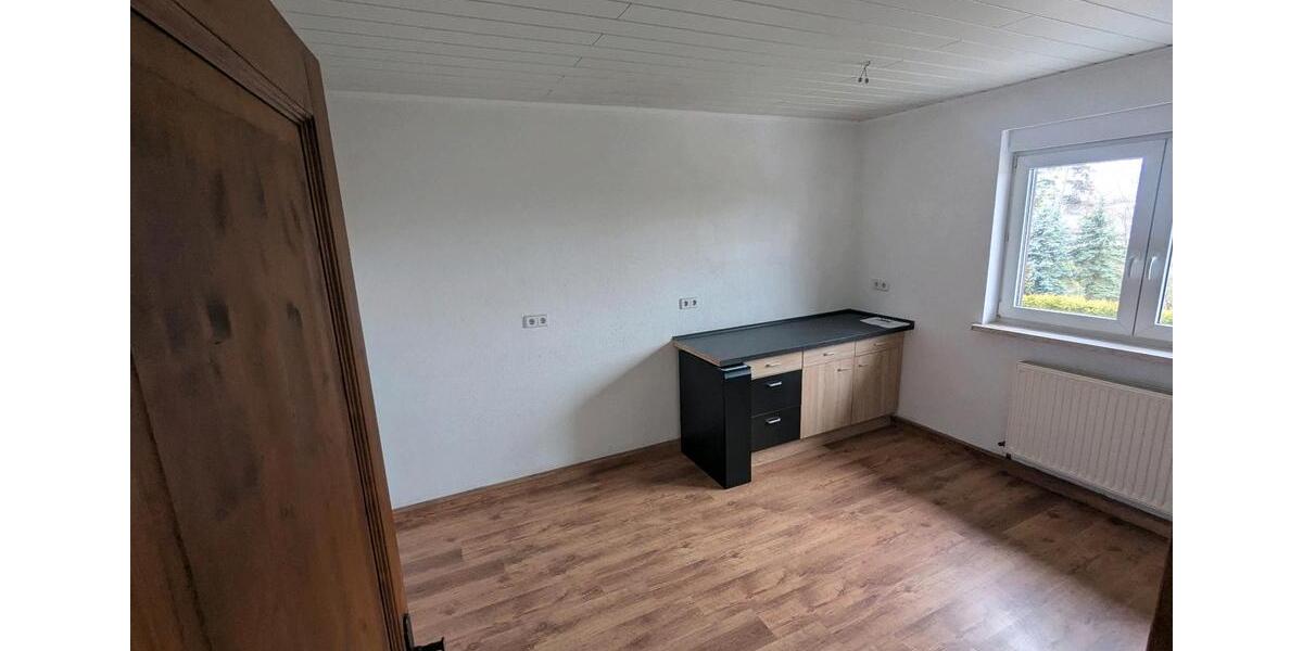 Dachgeschoßwohnung Grimma - 2 Zimmer, 52 m&sup2;, 577&euro; | Angebot:25648400