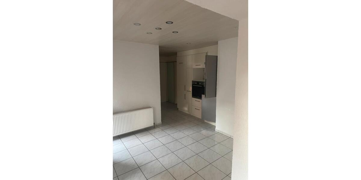 Erdgeschoßwohnung Neckarsulm - 3 Zimmer, 100 m&sup2;, 1.250&euro; | Angebot:24729111