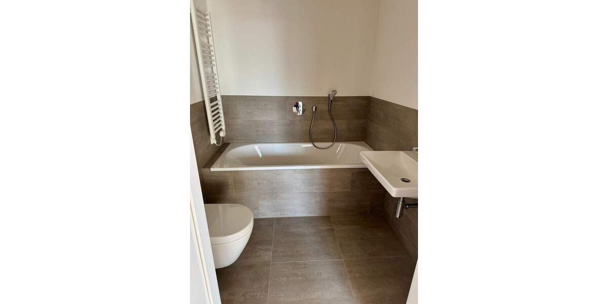 Traumhafte 4-Zi-Neubauwohnung direkt am Wasser (Erstbezug)! 4 zimmer