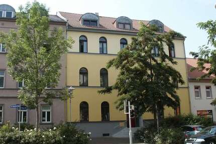 Wohnung zum Mieten in Zwickau 750 € 143.84 m² 5 zimmer