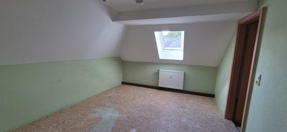 Dachgeschoßwohnung Jöhstadt - 4 Zimmer, 92 m&sup2;, 415&euro; | Angebot:23619217