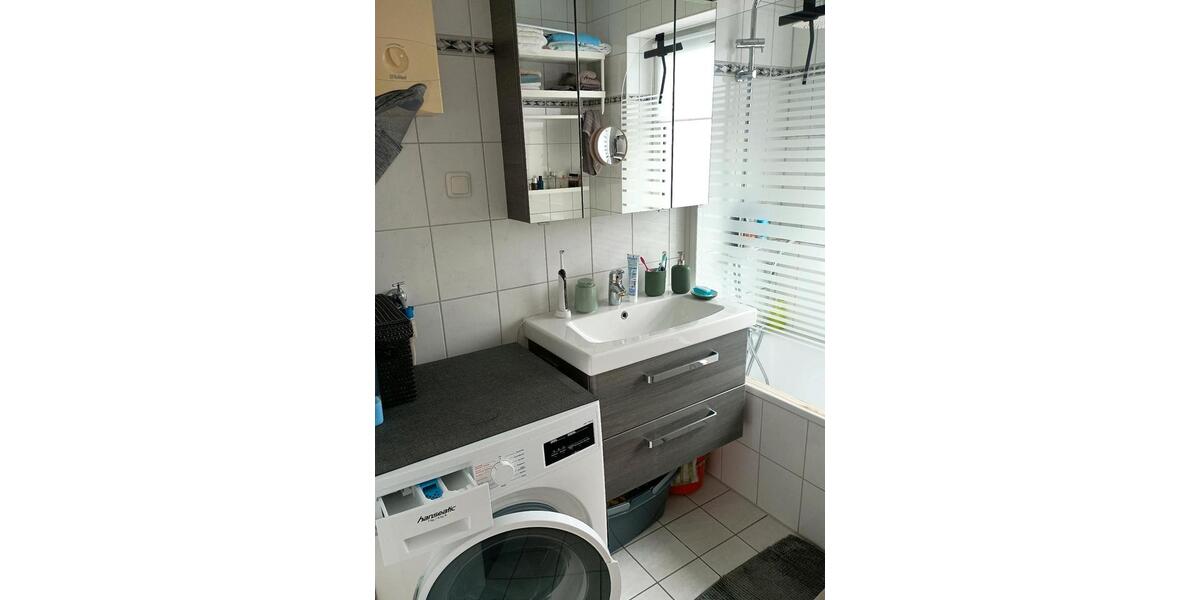 Etagenwohnung Velbert Pöthen - 2.5 Zimmer, 66 m&sup2;, 600&euro; | Angebot:26650155
