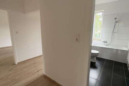 Wohnung Wilhelmshaven Fedderwardergroden - 4 Zimmer, 63 m&sup2;, 409&euro; | Angebot:27286385