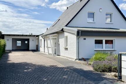 ** Freistehendes Einfamilienhaus in ruhiger Wohngegend zu vermieten * Erstbezug nach Sanierung **