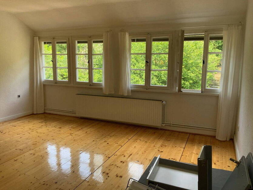 Lichtdurchflutete Wohnung im Grünen
