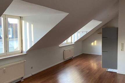 Helle Dachgeschosswohnung in Grenzach-Wyhlen 2 zimmer
