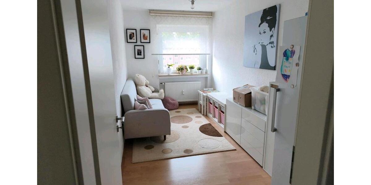 Etagenwohnung Duisburg Rheinhausen - 4.5 Zimmer, 82 m&sup2;, 1.250&euro; | Angebot:26648928