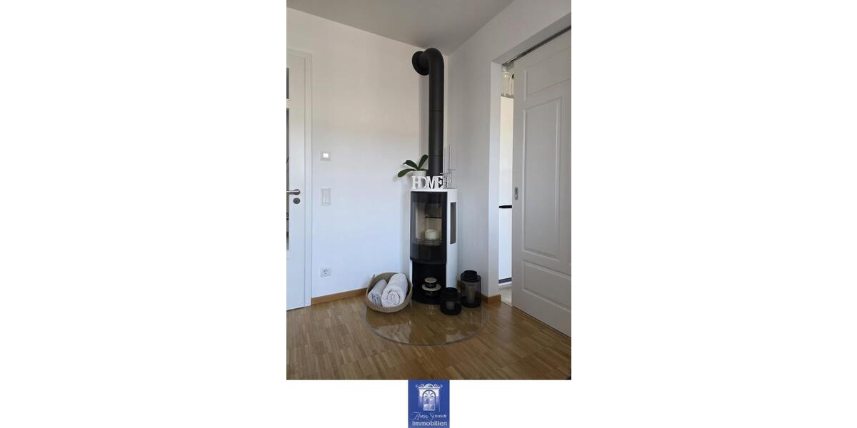 Dachgeschoßwohnung Dresden - 4.5 Zimmer, 157 m&sup2;, 2.716&euro; | Angebot:26201546