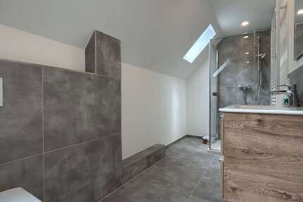 Haus zum Mieten in Bonn 2.100 € 150 m² 4 zimmer