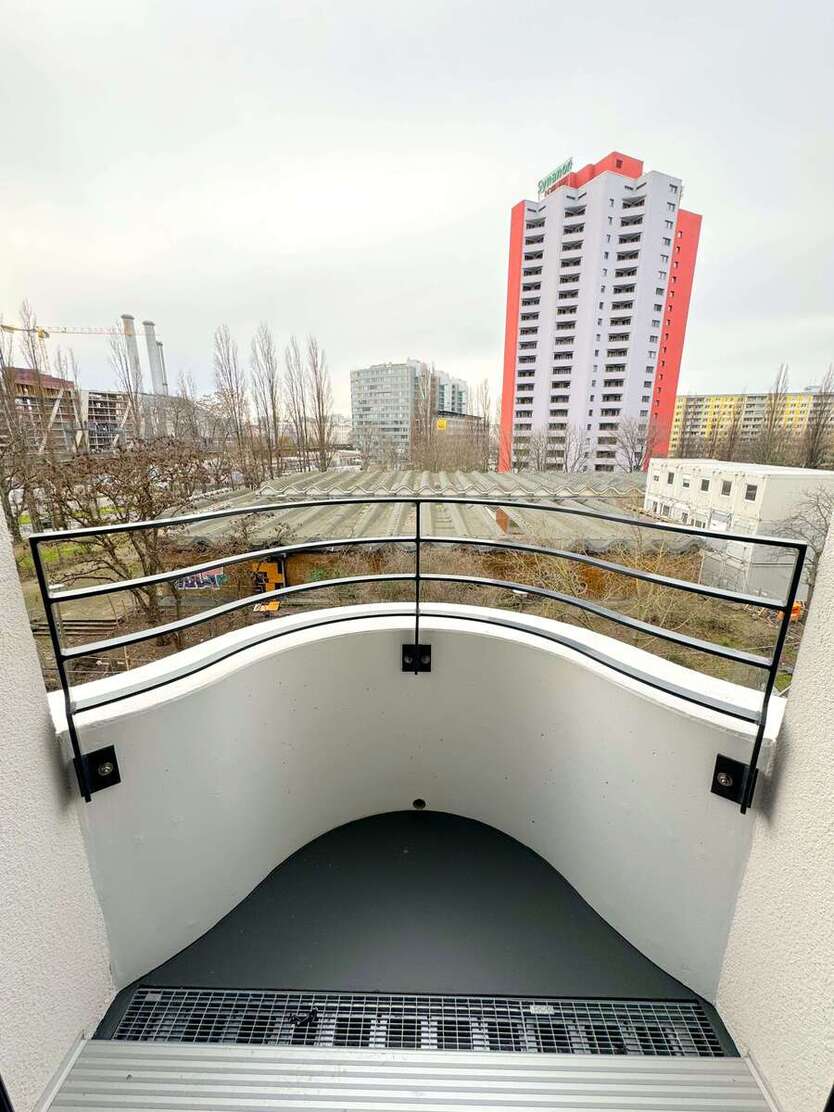 Wohnung zum Mieten in Berlin 635,11 € 22.16 m² 1 zimmer