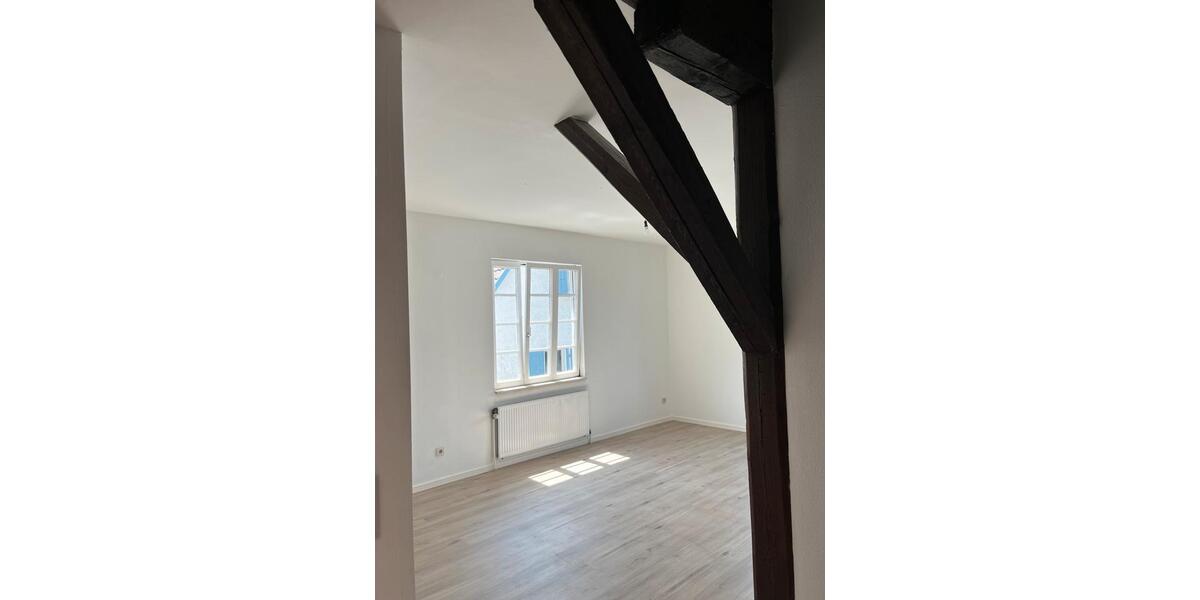 Etagenwohnung Ilsfeld - 4 Zimmer, 94 m&sup2;, 1.100&euro; | Angebot:24732670