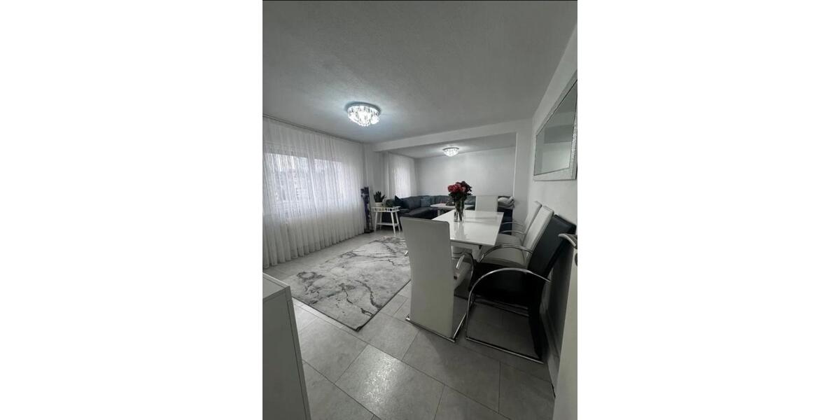 Erdgeschoßwohnung Backnang - 3 Zimmer, 82 m&sup2;, 1.400&euro; | Angebot:24653805