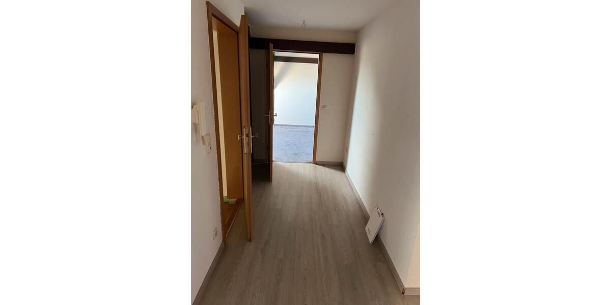 Dachgeschoßwohnung Zerbst (Anhalt) - 2 Zimmer, 60 m&sup2;, 390&euro; | Angebot:24875341