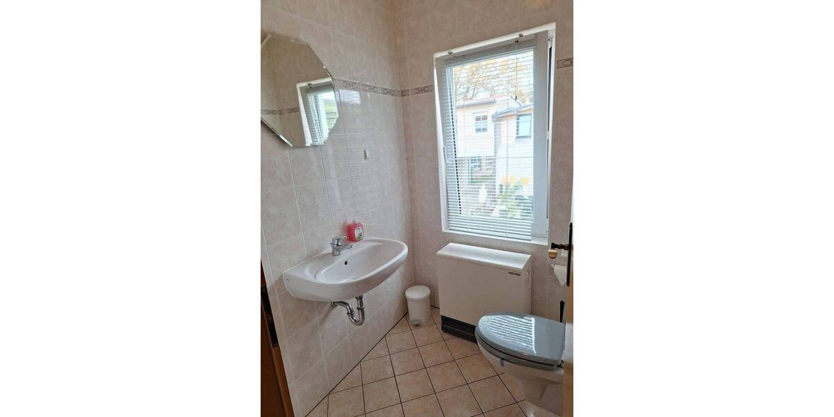 Mehrfamilienhaus, Wohnhaus Gützkow - 2 Zimmer, 68 m&sup2;, 425&euro; | Angebot:25664110