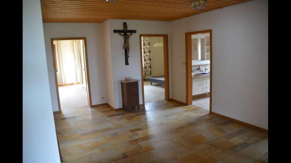 Erdgeschoßwohnung Reichertshofen - 4.5 Zimmer, 120 m&sup2;, 1.300&euro; | Angebot:25570337