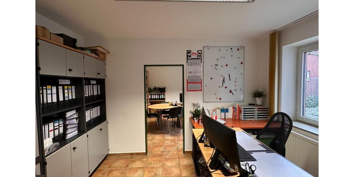 Moderne Büroräume mit eigenem Eingang und optionalen Lagerflächen in ruhiger Lage - Tülau zimmer