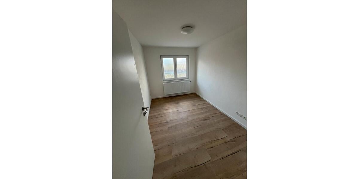 Terrassenwohnung Ramstein-Miesenbach Miesenbach - 4 Zimmer, 115 m&sup2;, 1.520&euro; | Angebot:26237355
