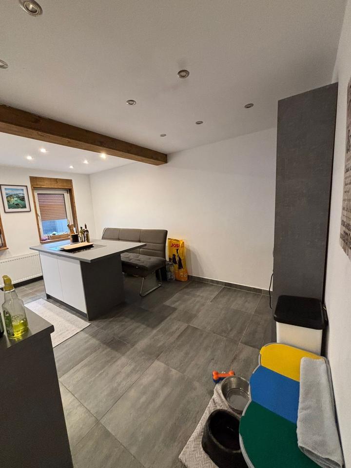 Modernisiertes Fachwerkhaus 125 qm 4 Zimmer in Nidderau zimmer