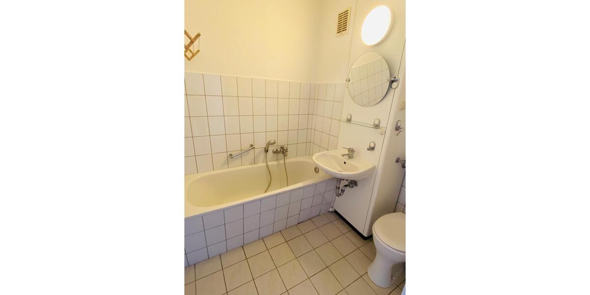 Etagenwohnung Ehrenfriedersdorf - 1 Zimmer, 29 m&sup2;, 205&euro; | Angebot:26087653
