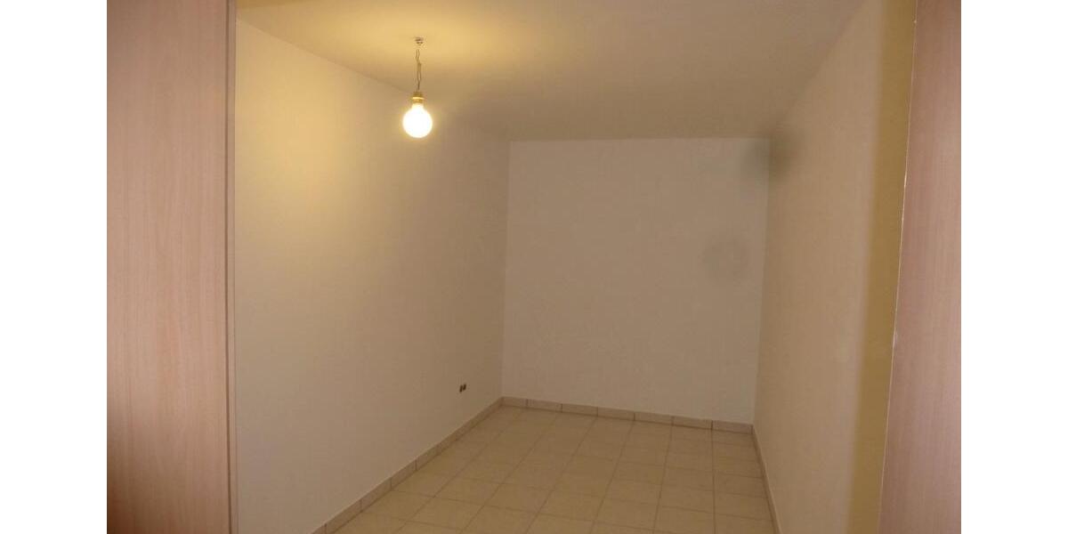 Erdgeschoßwohnung Weilburg - 2.5 Zimmer, 129 m&sup2;, 660&euro; | Angebot:26367346